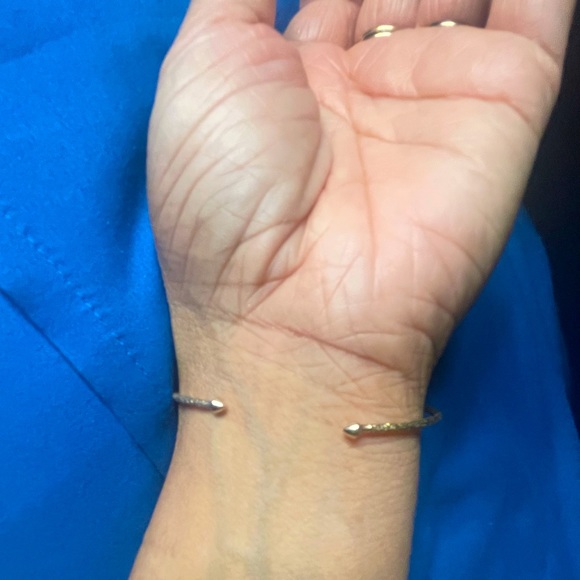 10k to 14k solid, gold bangle bracelet, adjustable - Picture 8 of 8